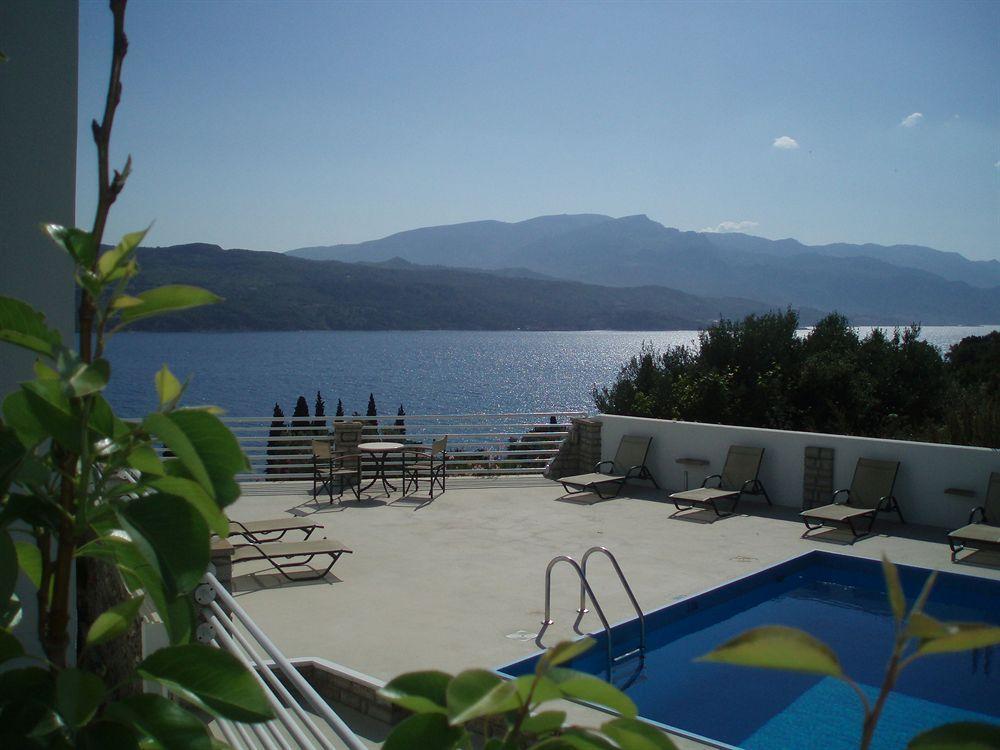 Scorpios Hotel & Suites Samos Town Exterior foto