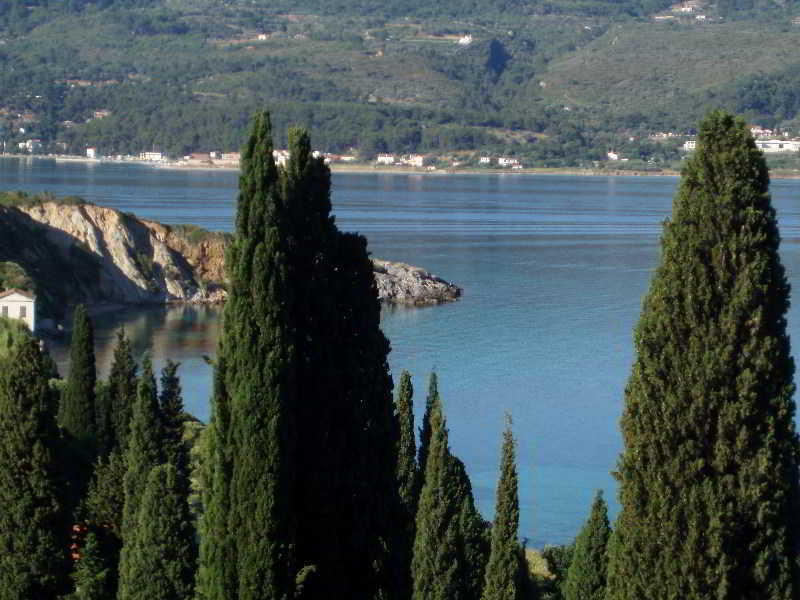 Scorpios Hotel & Suites Samos Town Exterior foto